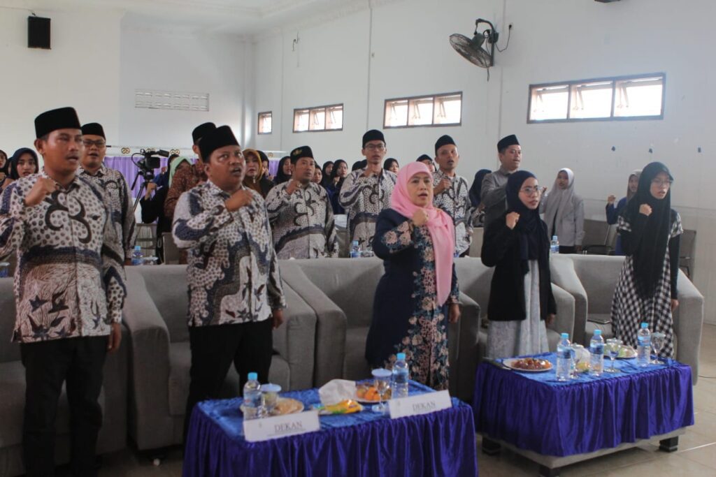 Kepala UPT Perpustakaan Wawasan Kebangsaan kepada Mahasiswa IAIM Lumajang: Langkah Preventif Cegah Radikalisme Kepala UPT Perpustakaan Wawasan Kebangsaan kepada Mahasiswa IAIM Lumajang: Langkah Preventif Cegah Radikalisme